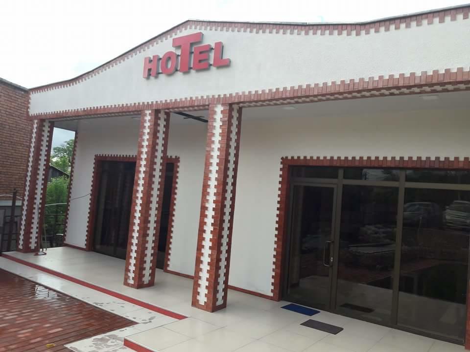 Hotel Rio Koetaisi Buitenkant foto