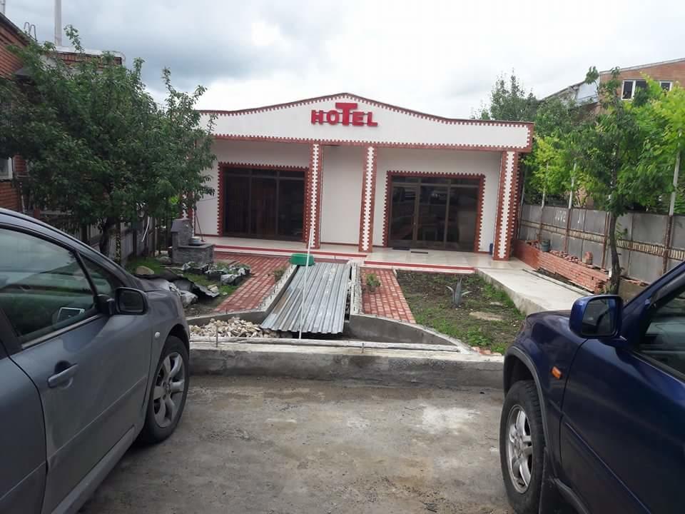 Hotel Rio Koetaisi Buitenkant foto