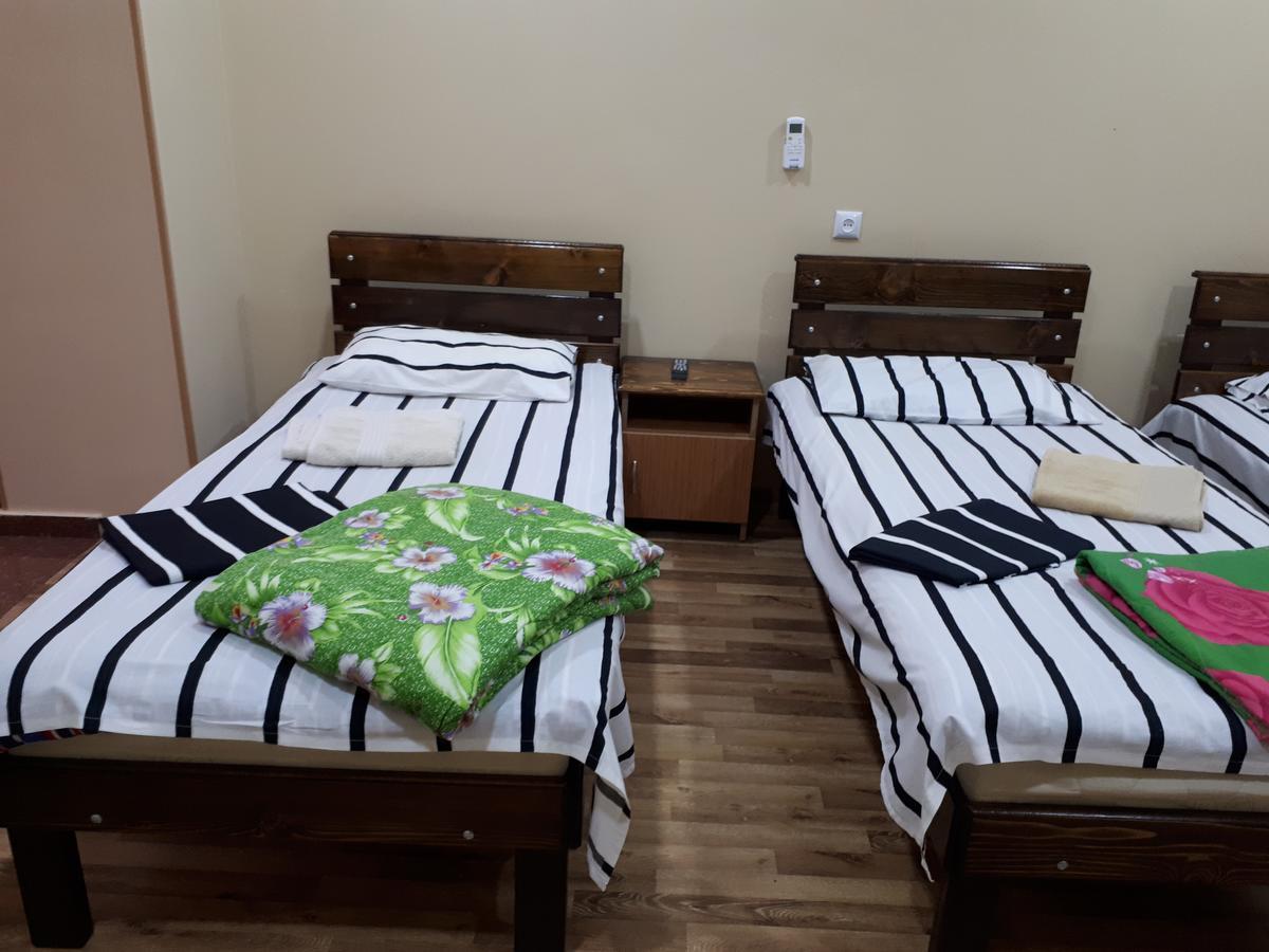 Hotel Rio Koetaisi Buitenkant foto
