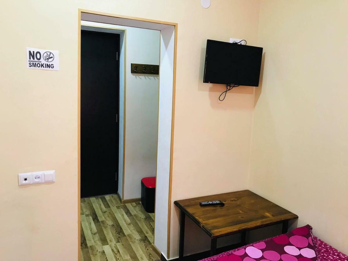 Hotel Rio Koetaisi Buitenkant foto