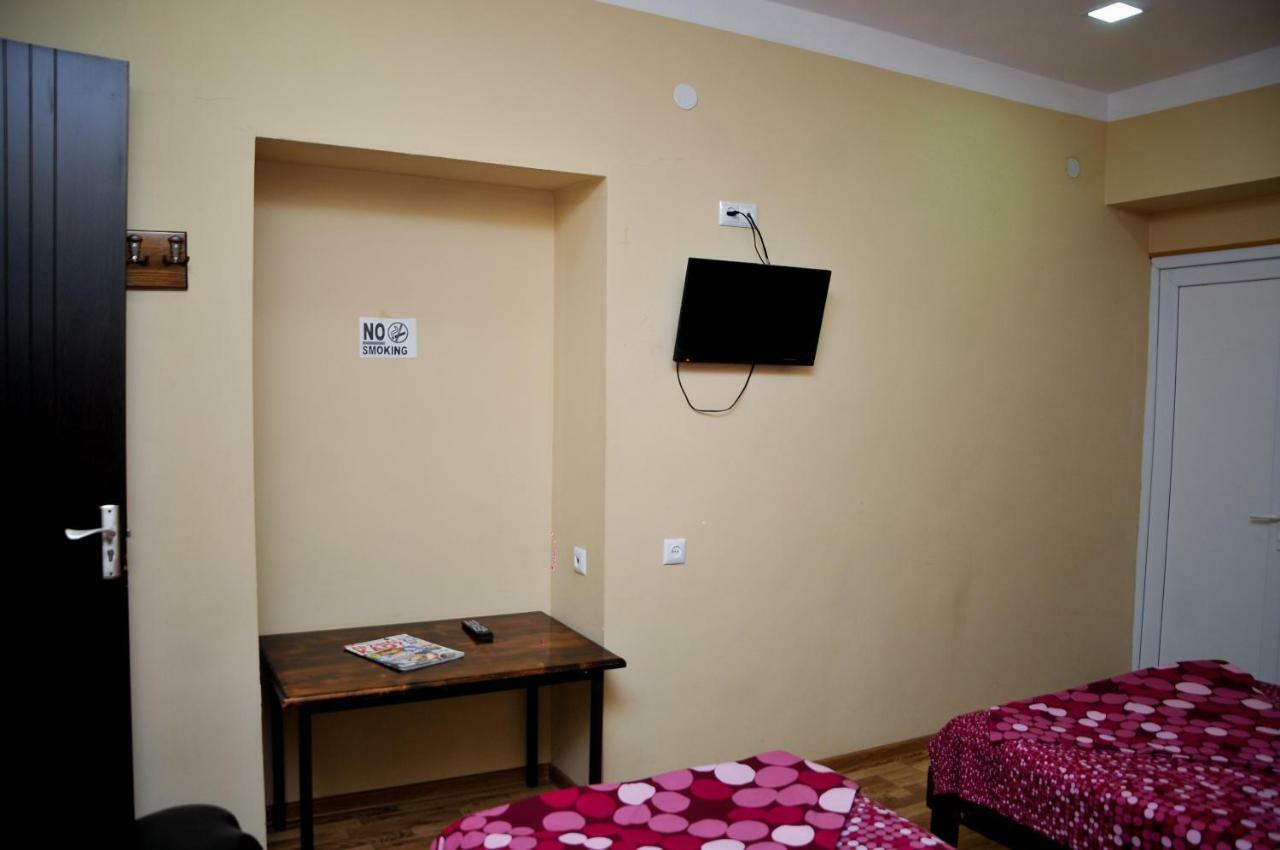 Hotel Rio Koetaisi Buitenkant foto