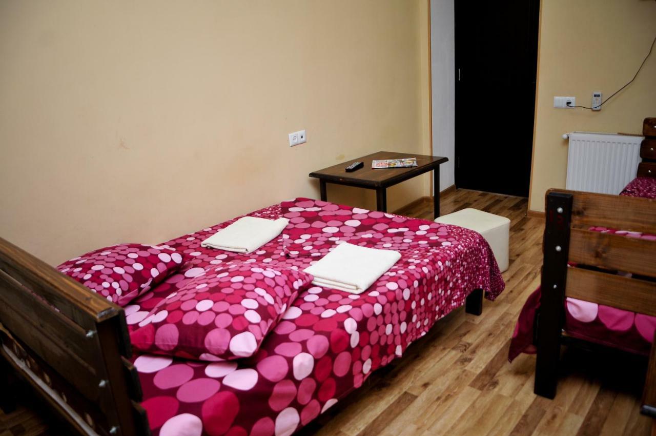 Hotel Rio Koetaisi Buitenkant foto