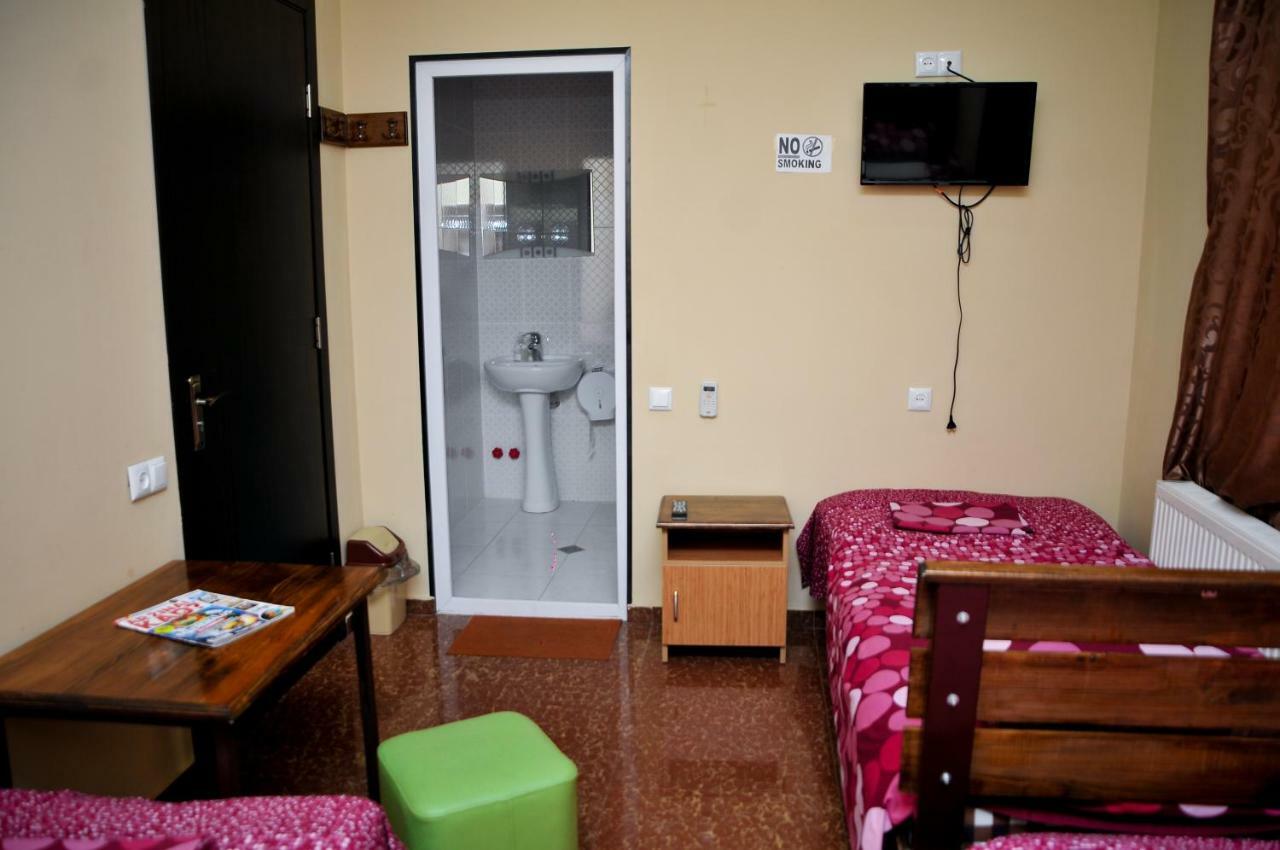 Hotel Rio Koetaisi Buitenkant foto